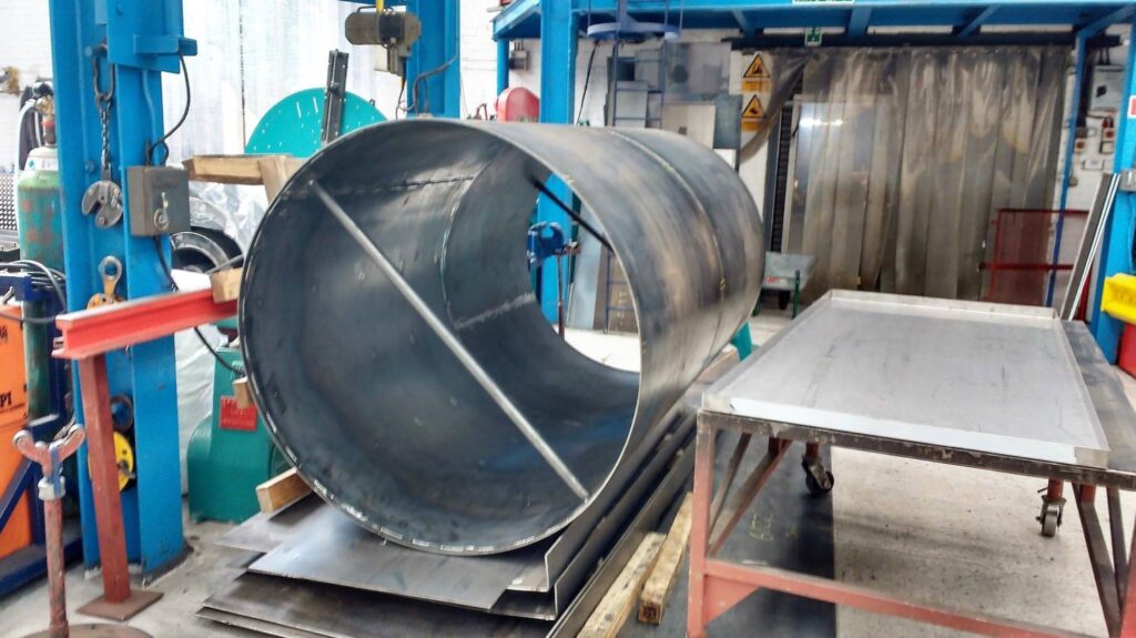 24785136_548895052157745_7853184183858373899_o