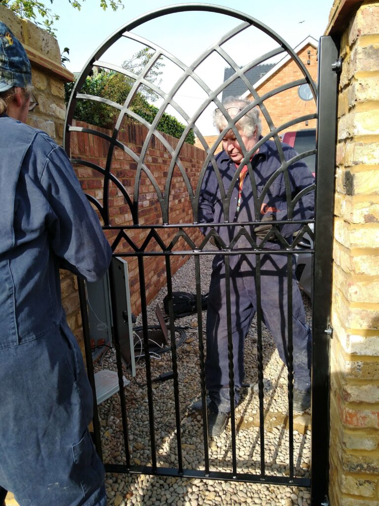 IMG_20201019_143312368 Side Gate