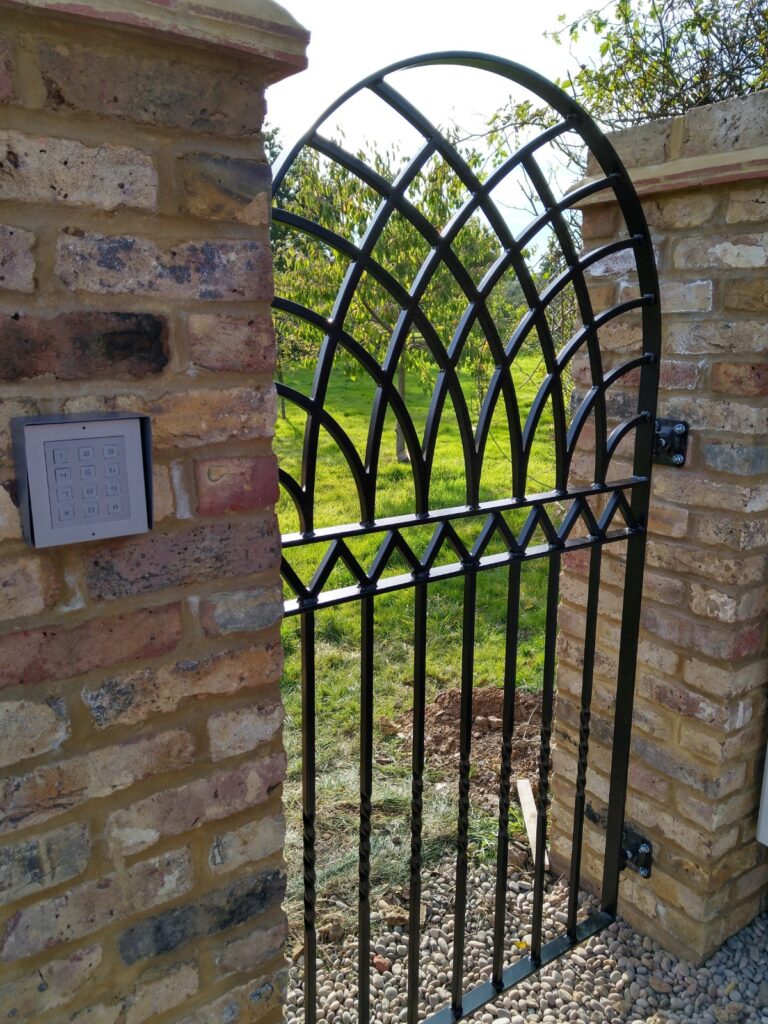 IMG_20201019_145708634_HDR Garden Gate