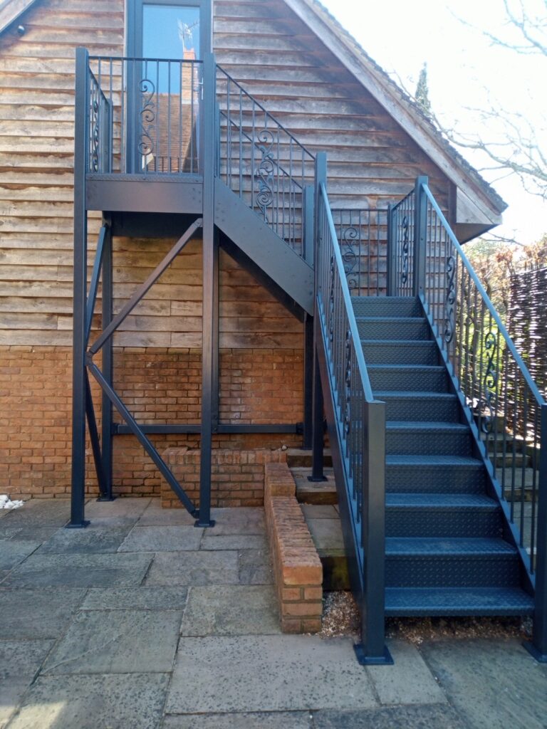 IMG_20230420_102127_5 Metal Staircase